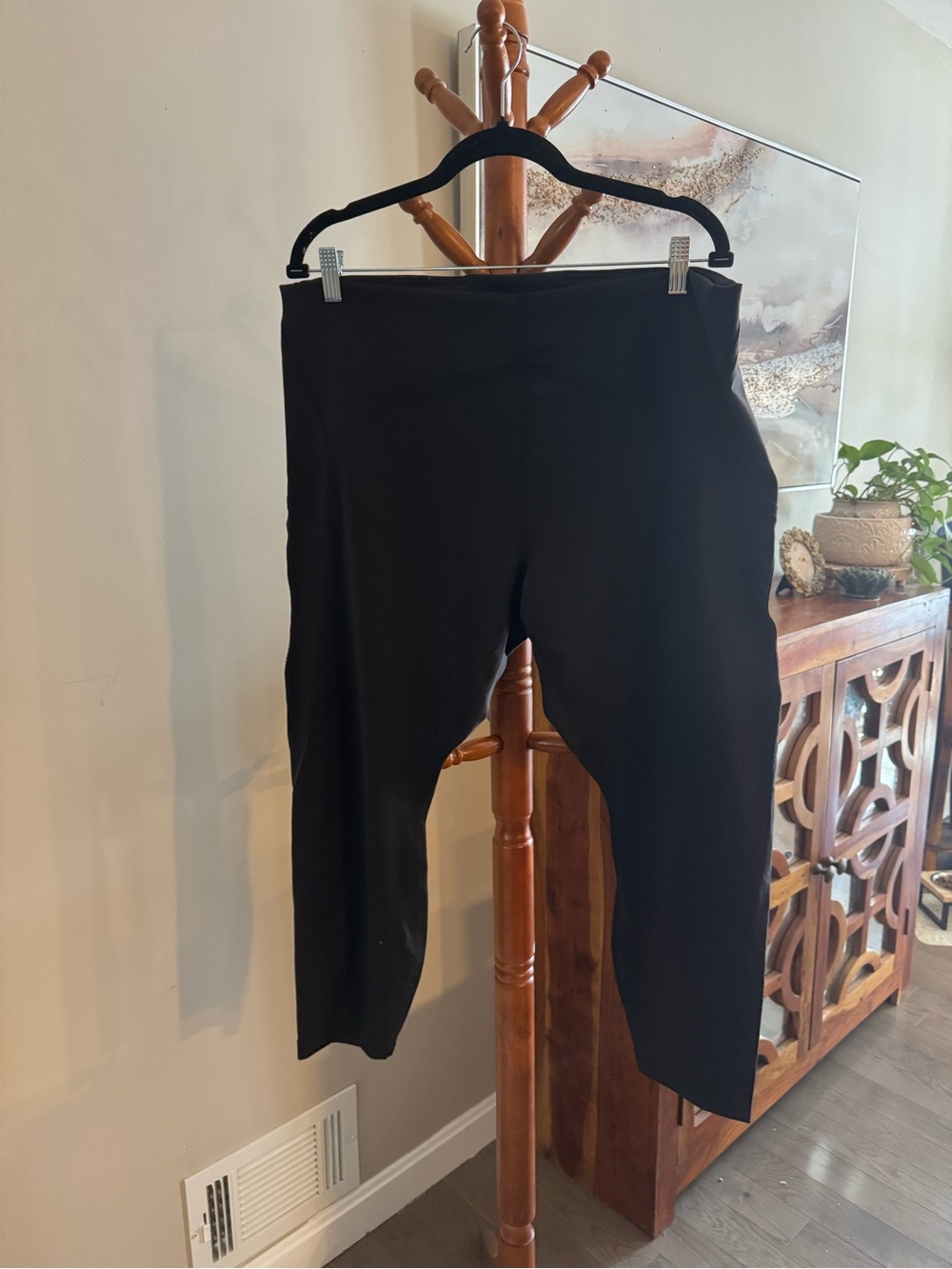 Lululemon Black Capri Leggings Size 20 Activewear Loungewear Workout